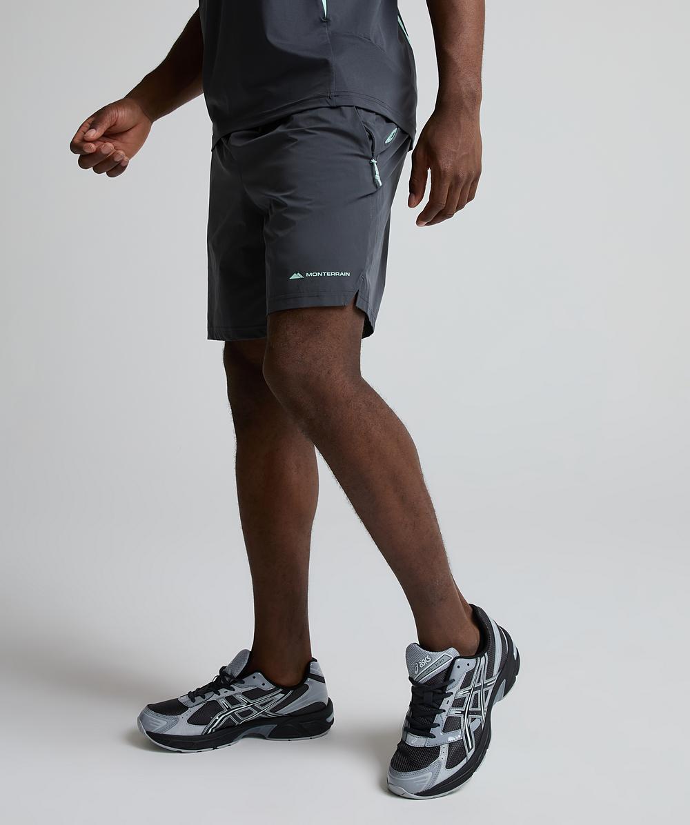 Stride Woven Short | Urban Charcoal / Steam Green | Monterrain